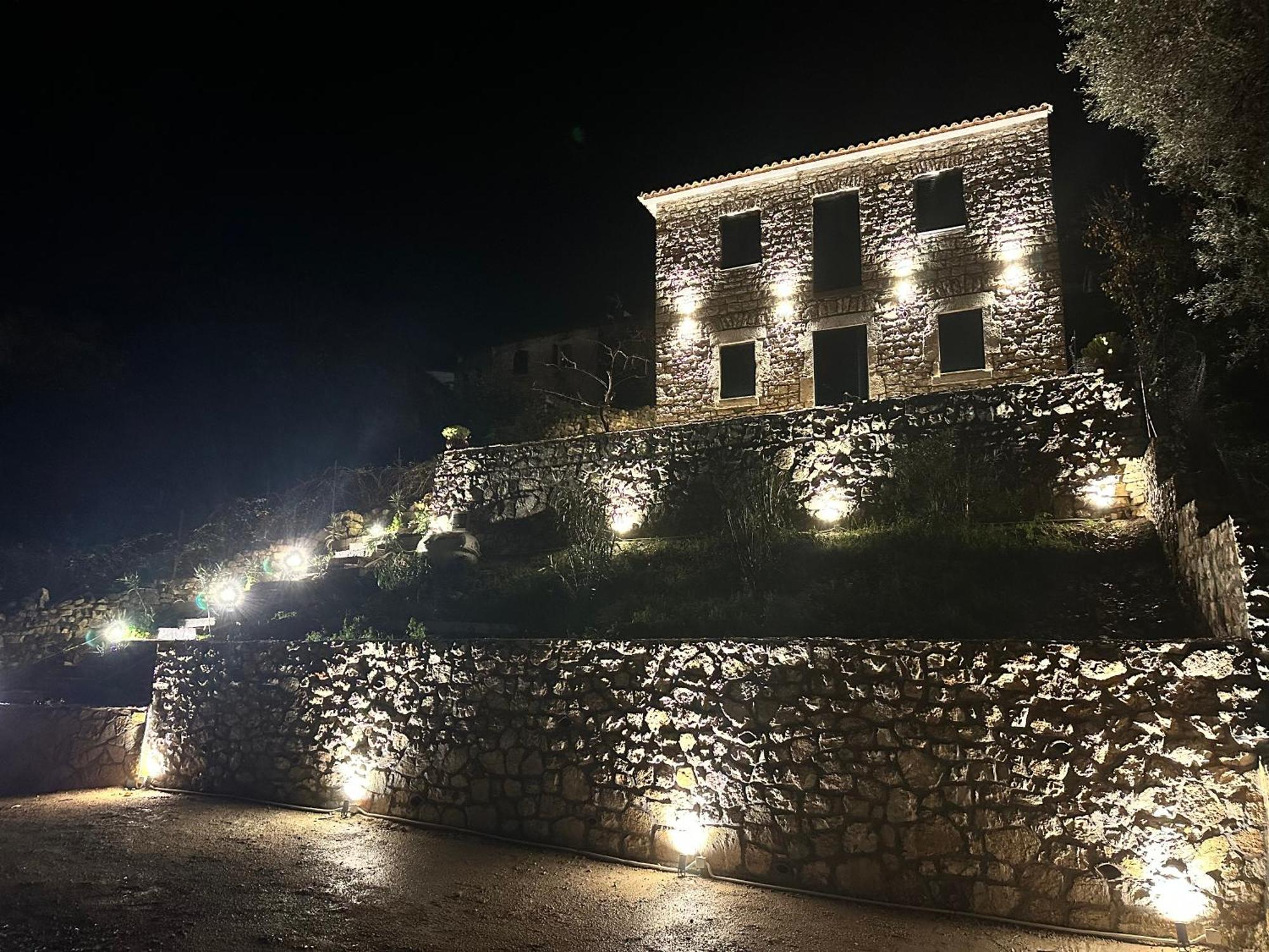 Вілла Chrysavgi Stone House Katomerion Екстер'єр фото